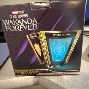 Marvel Black Panther Wakanda Forever Popcorn Bucket with LED - Black and Gold